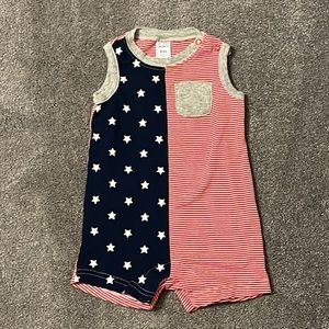Carter’s 9 month American flag outfit 🇺🇸